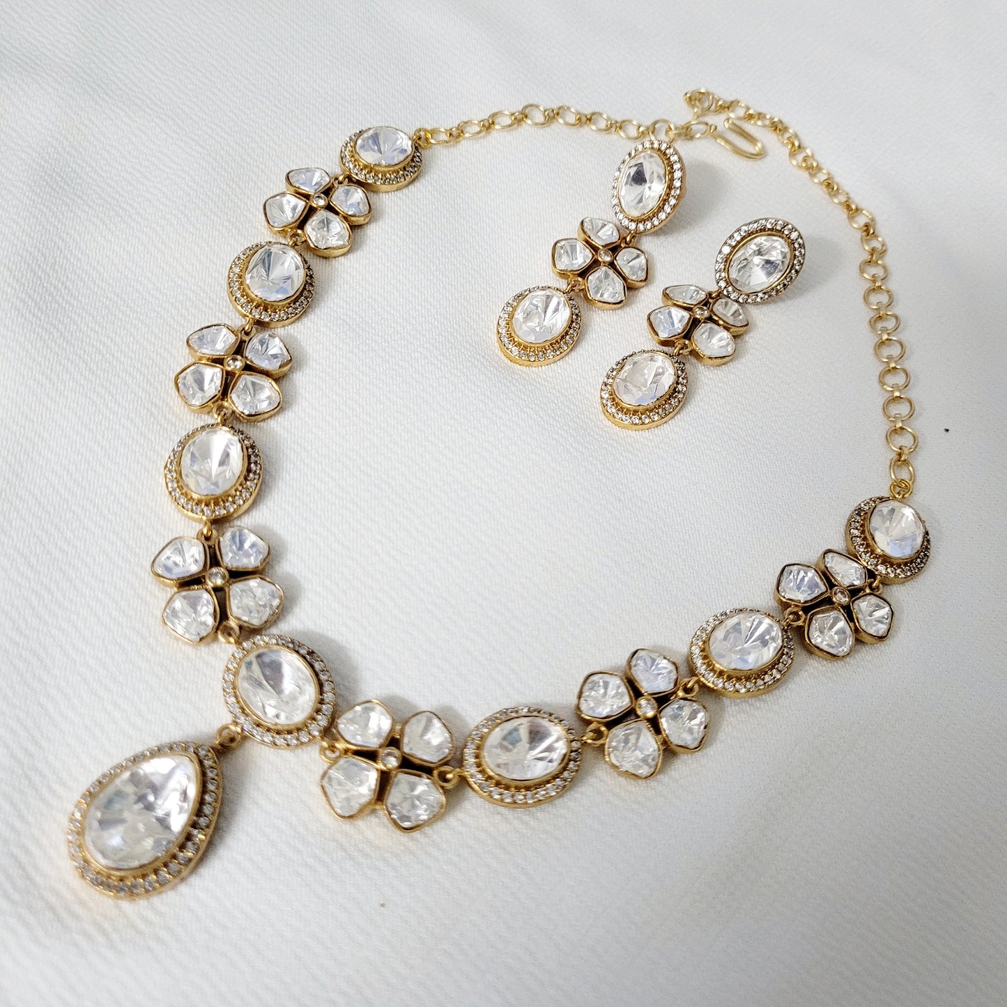 Roshni Necklace Set