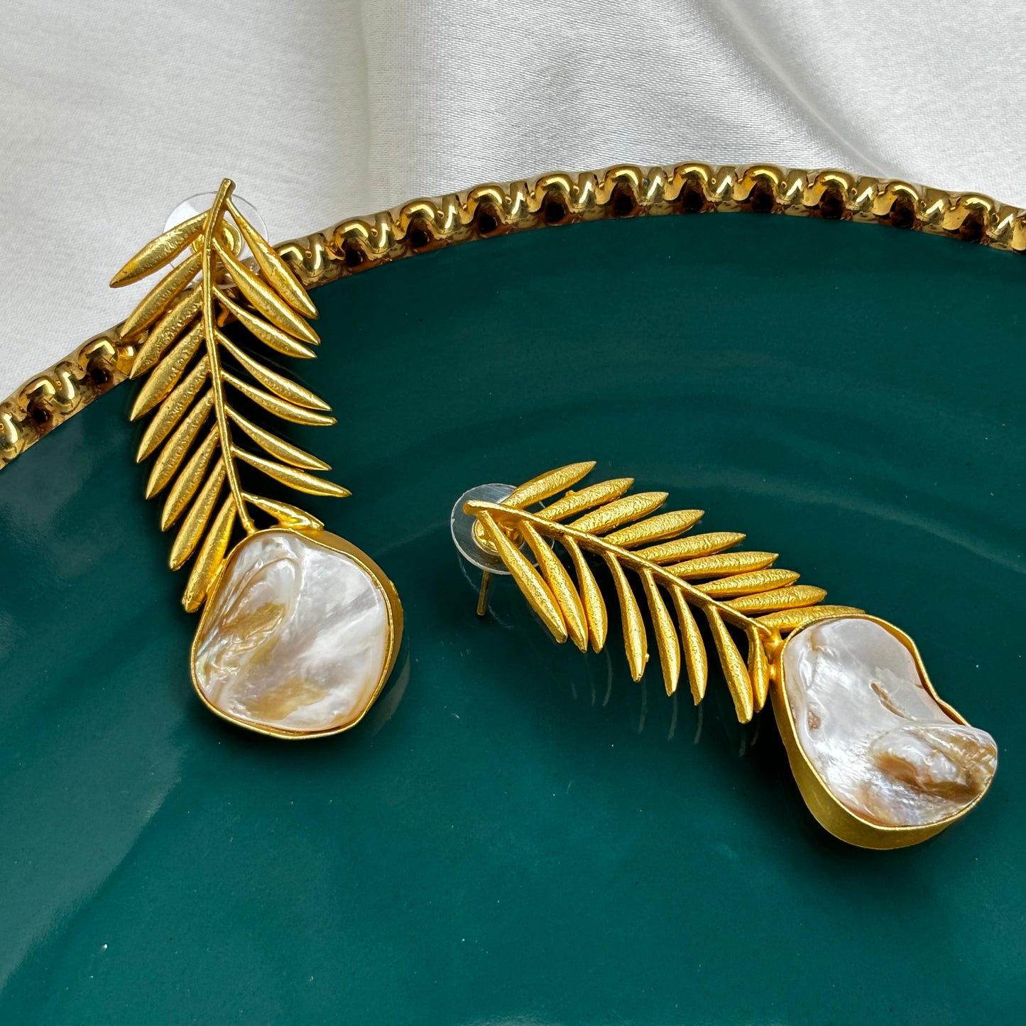 Parak gold earrings