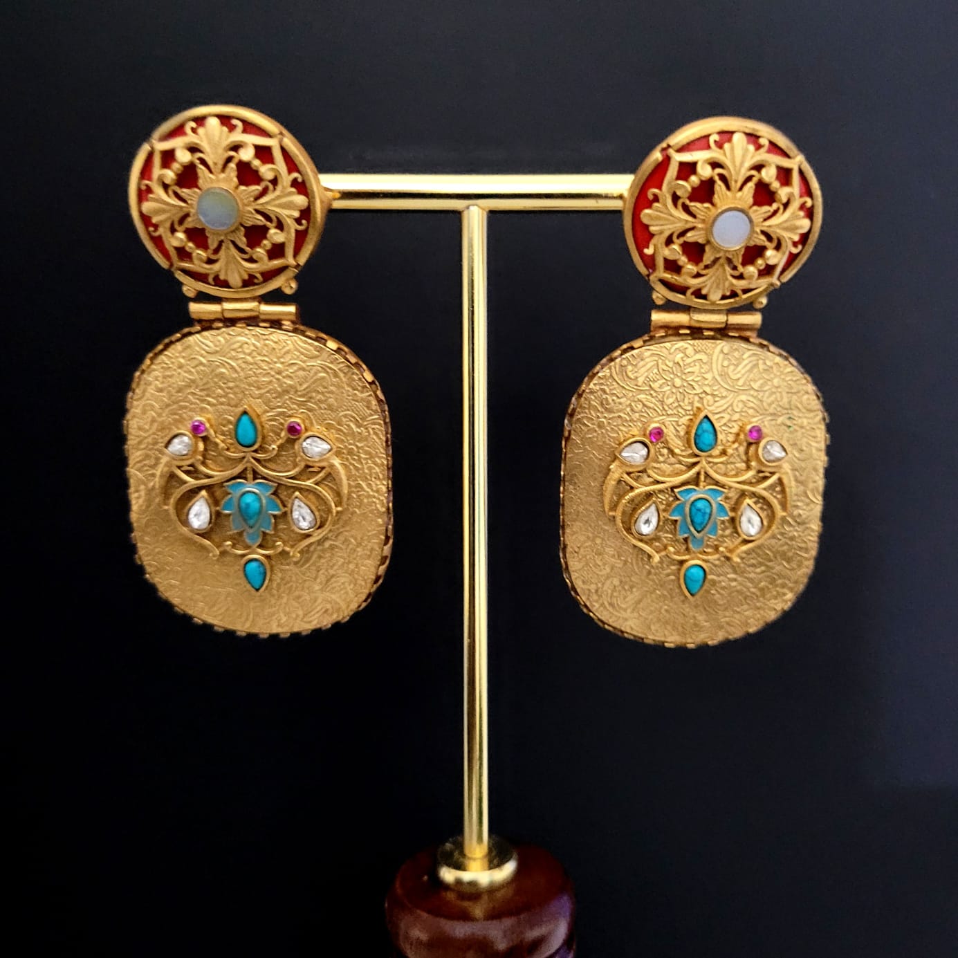 Red Sinhasan Earrings