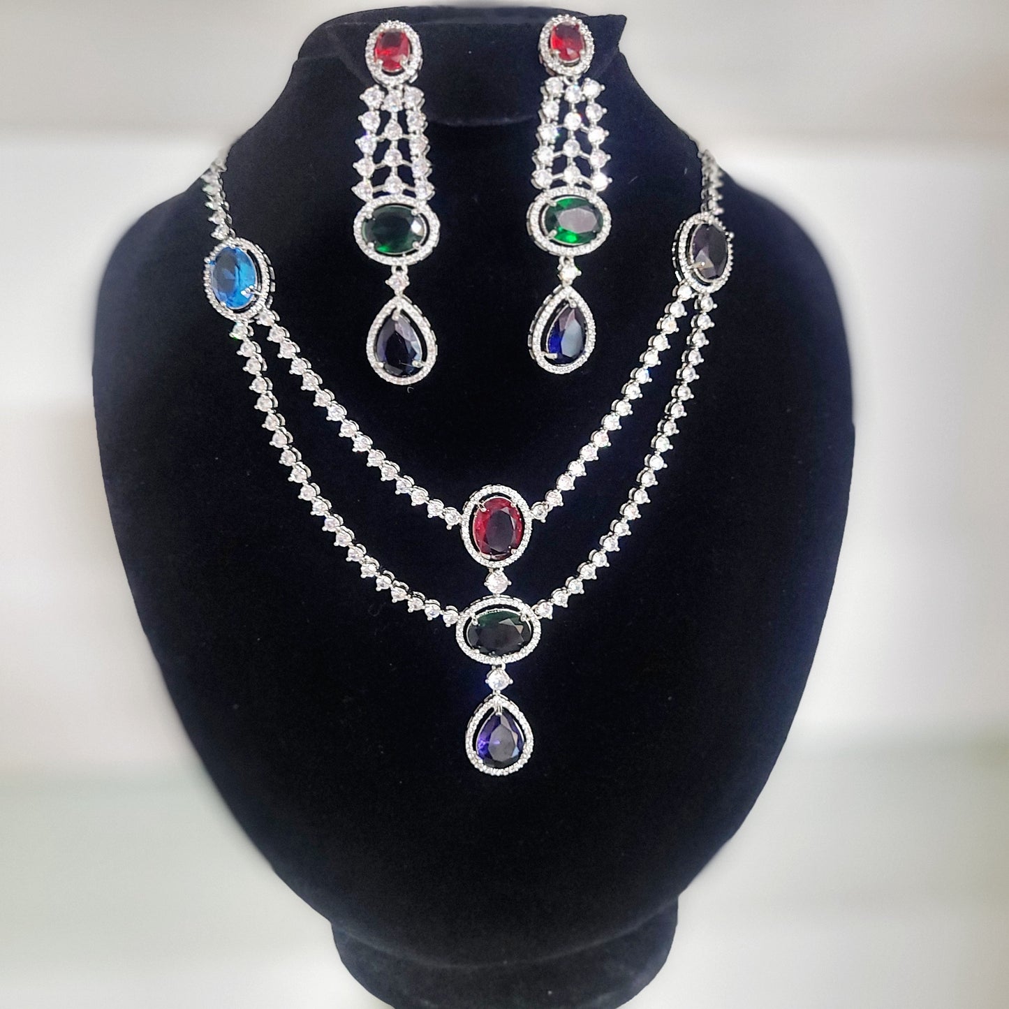 Regal Anora Layered Necklace set