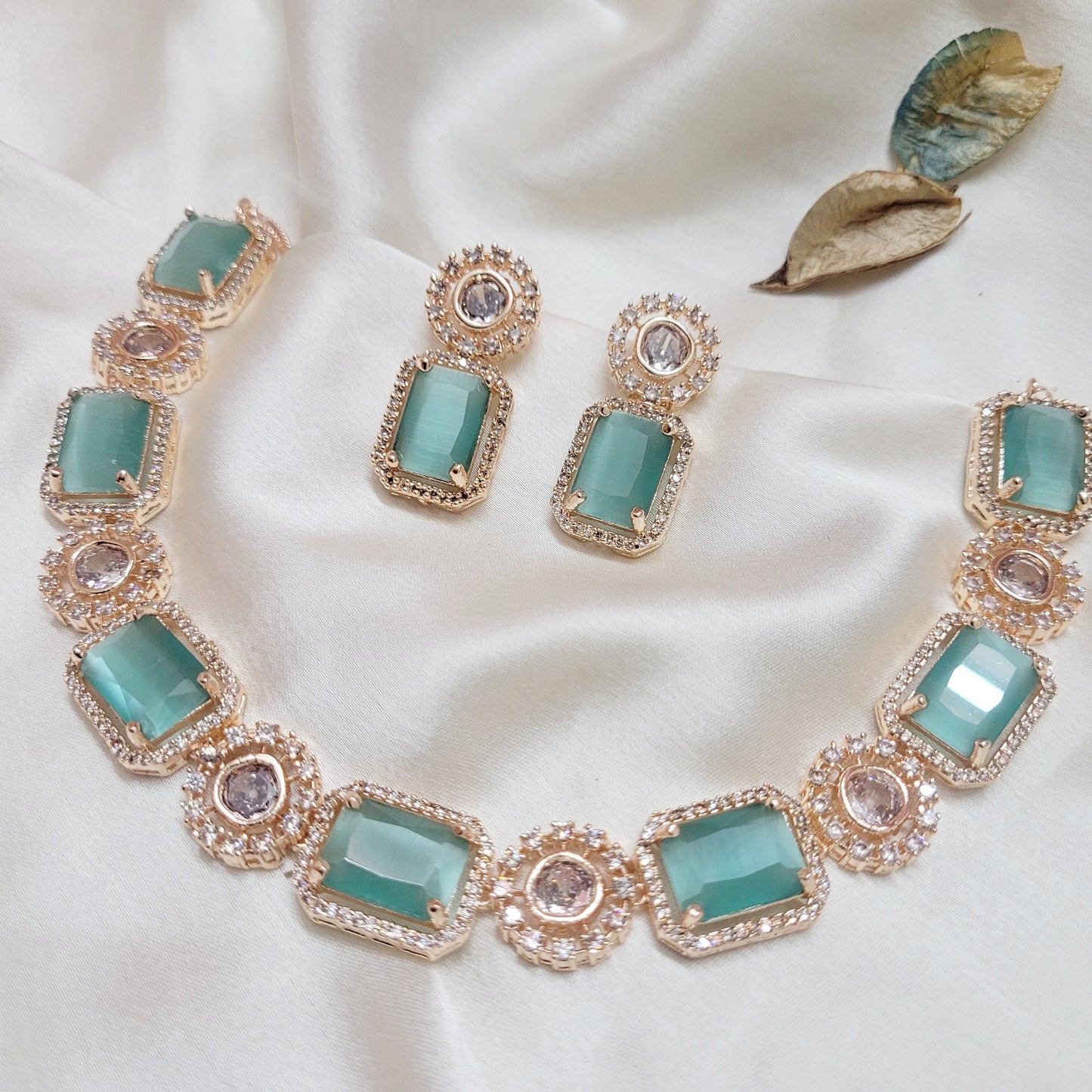 Pastel Green Melina Choker set