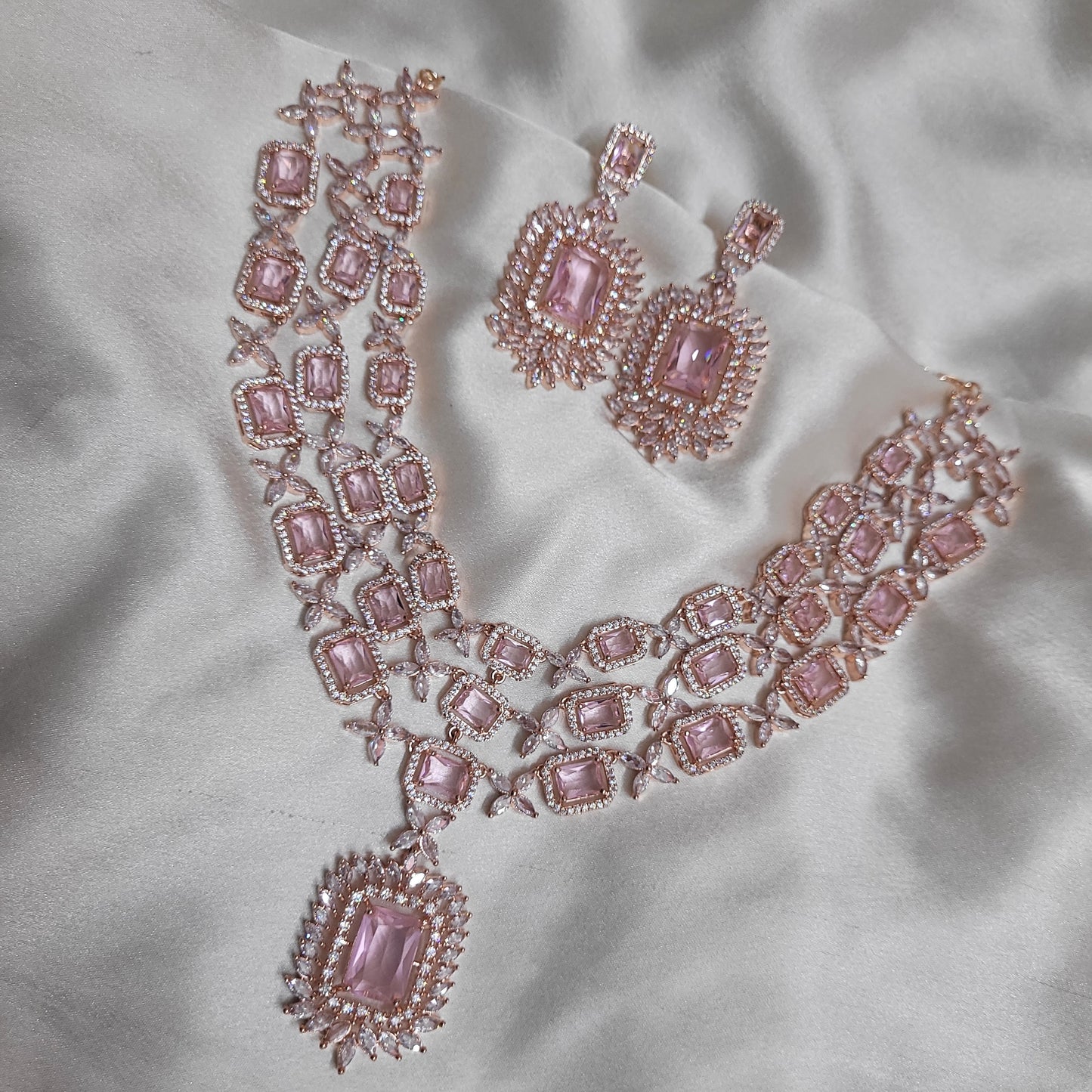 Misty Pink Aura Necklace set