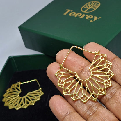 Glam Palm Gold Earrings